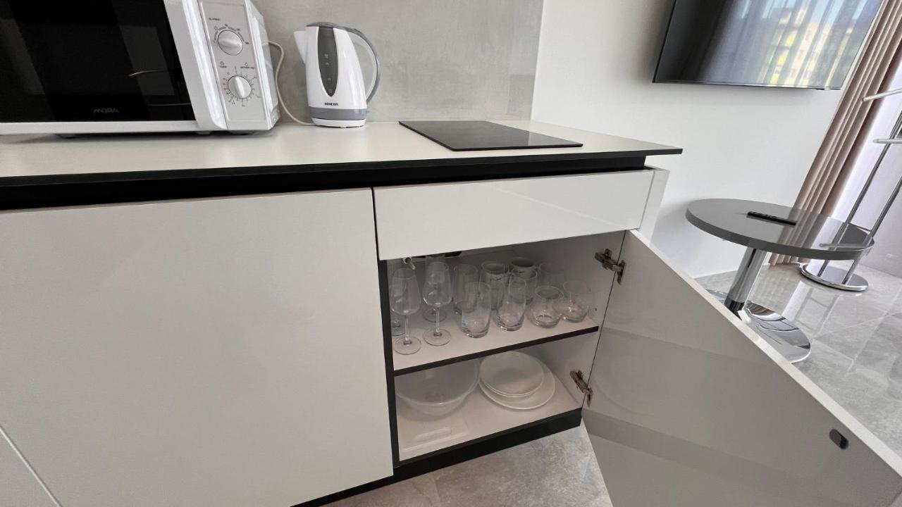 Air Conditioned 1 Room Apartment Vienna Gate, 2 Bratislava Exterior foto